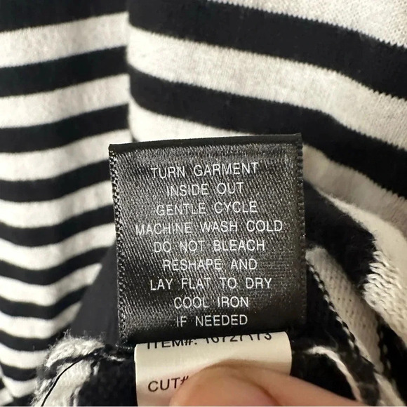 Torrid black & white Striped Sweater red heart elbow patches valentine plus size - Picture 10 of 13